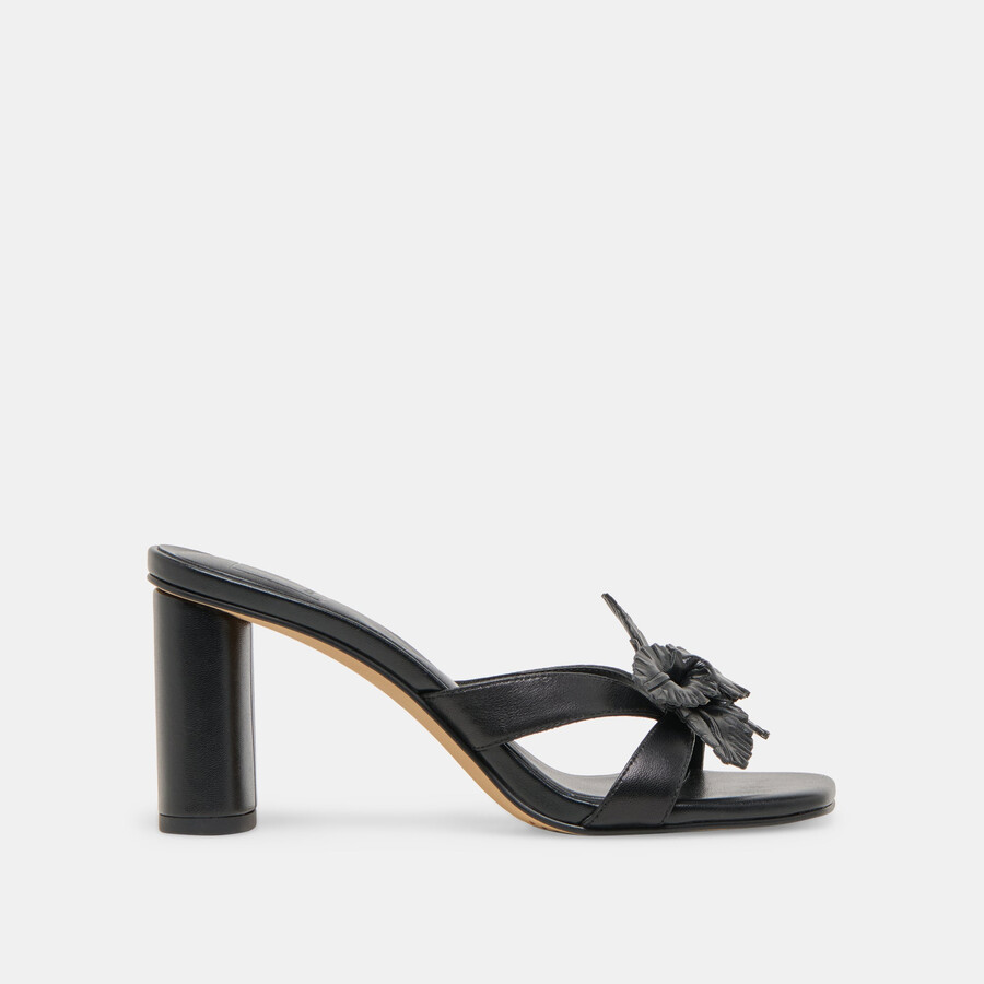 tacchi nikil in pelle nera