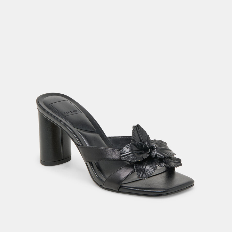 tacchi nikil in pelle nera