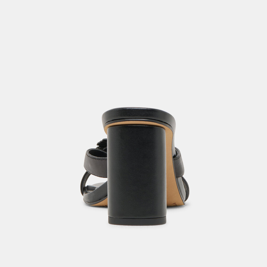 tacchi nikil in pelle nera