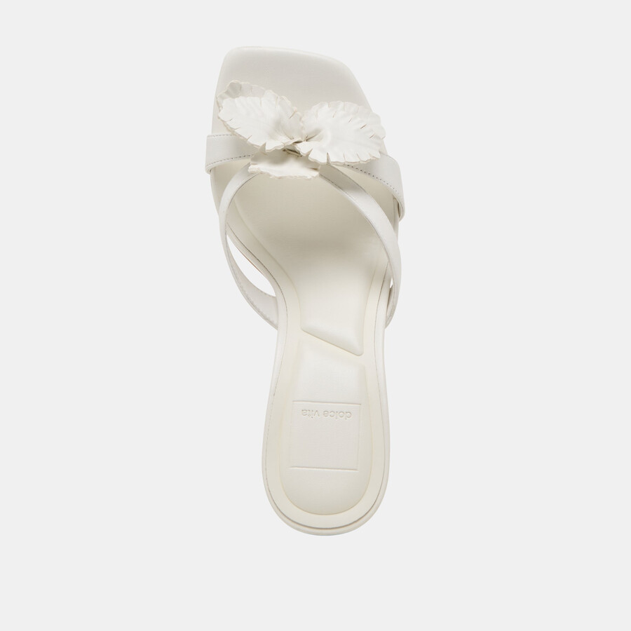 tacchi nikil in pelle bianca