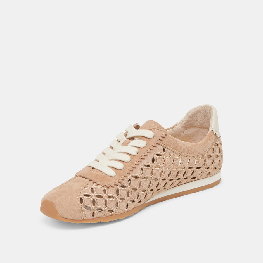 sneakers danie eyelet perf in pelle scamosciata color cammello
