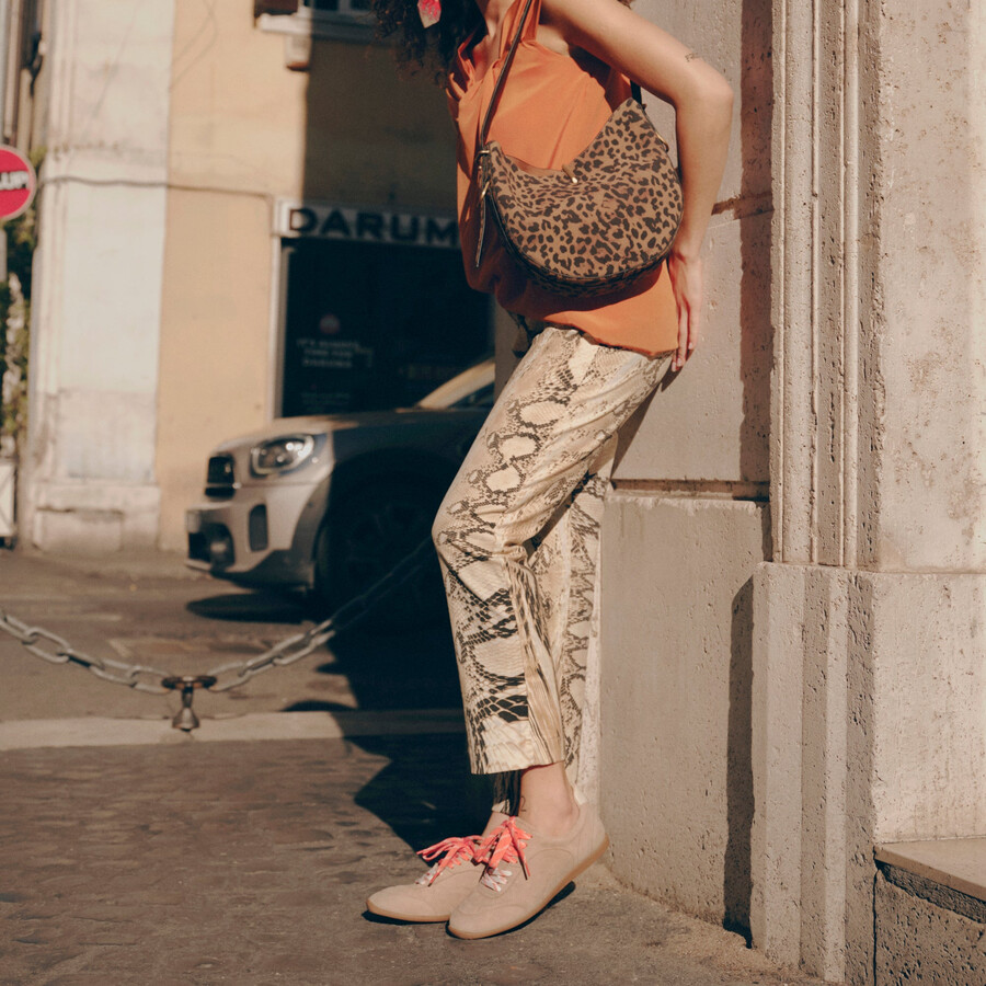 sneakers laini in pelle scamosciata color cammello